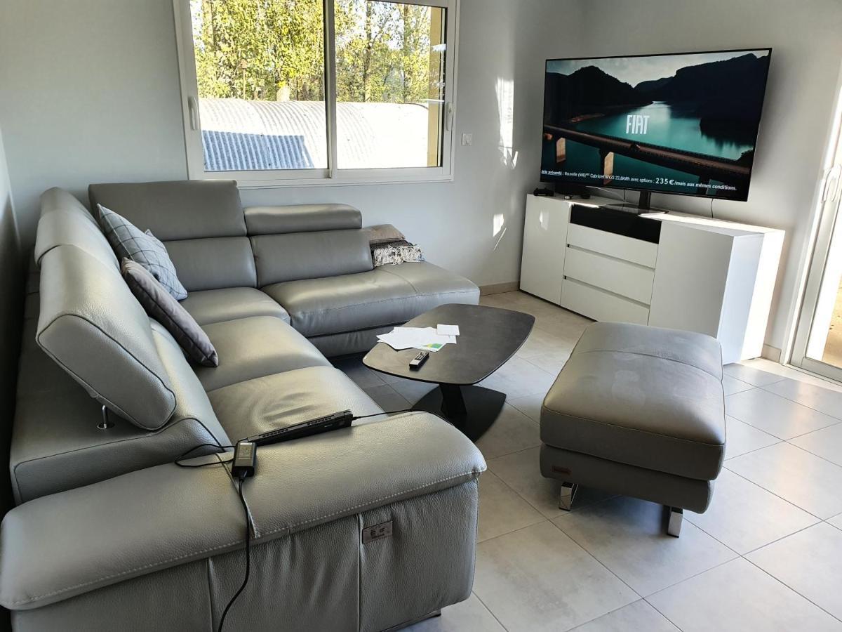 Location Chambre Dans Plain Pied 2 Chambres Louable 타든 외부 사진